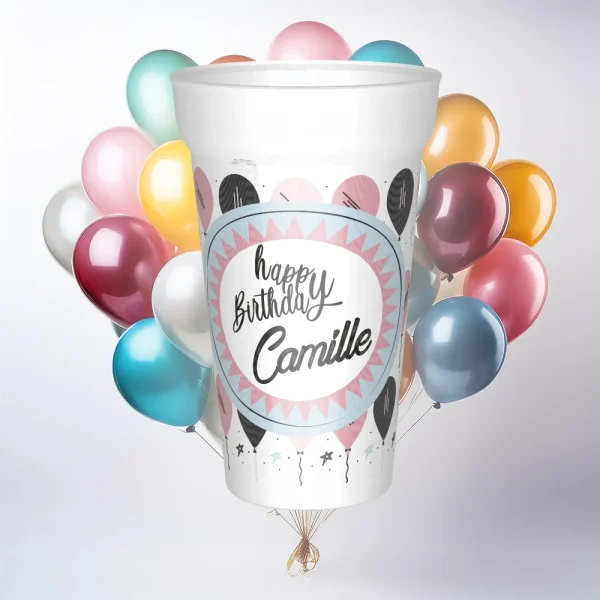 abriqué en plastique durable sans BPA, il est parfait pour accompagner toutes les célébrations, des anniversaires aux goûters entre amis.